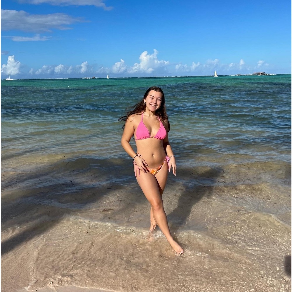 Meet your Posher, Jillian